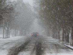 梦见雨夹雪是什么意思 做梦梦到雨夹雪好不好