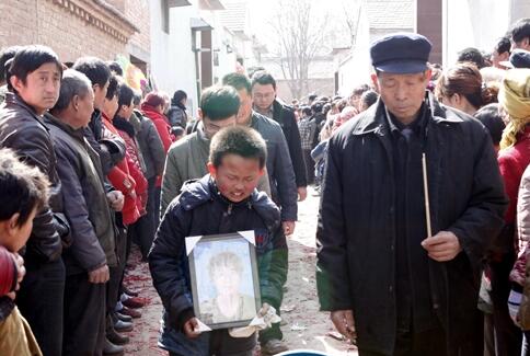 梦见死人生小孩