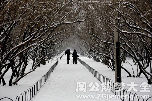 下雪了