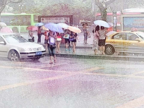 突然下大雨